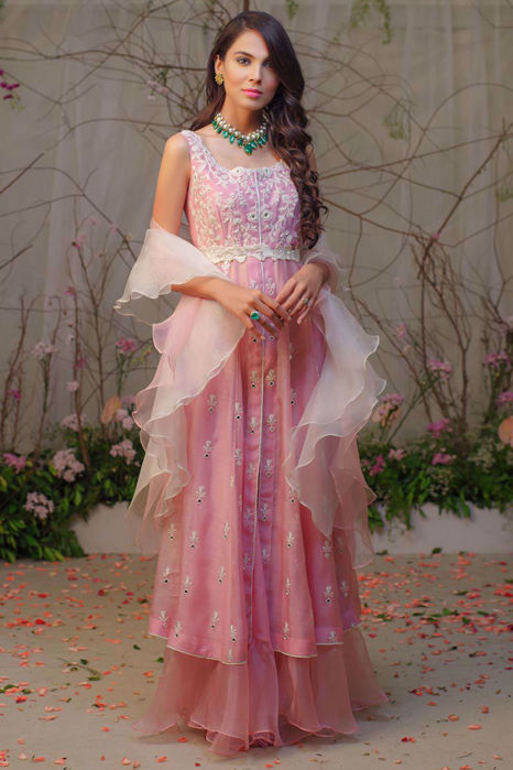 Picture of White ruffle