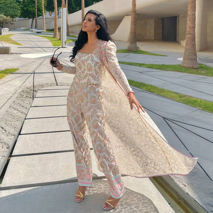 Picture of Sidra shines in our alluring white organza long jacket