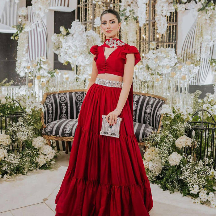 Picture of Aiza Alvi steals hearts in this cherry pink ensemble