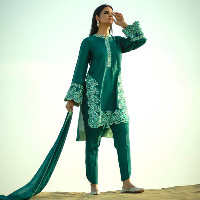 Picture of Aastha Looks Stunning In Livia