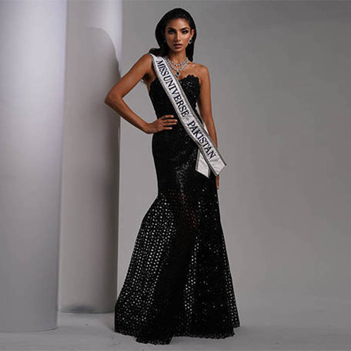 Picture of Noor Xarmina in our Black Valarie outfit