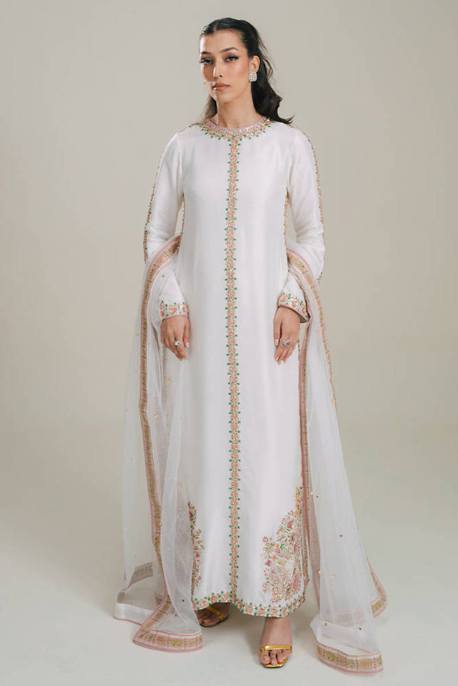 Picture of Lila in Silk (White)